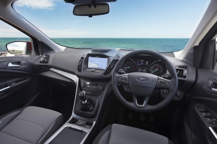 Торпедо Ford Escape Ambinente 2016 года  (AU) (фото 14 из 14)